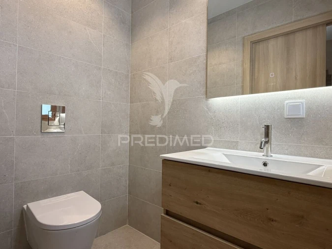 Moradia T2 para Venda em Fatima Foto 5