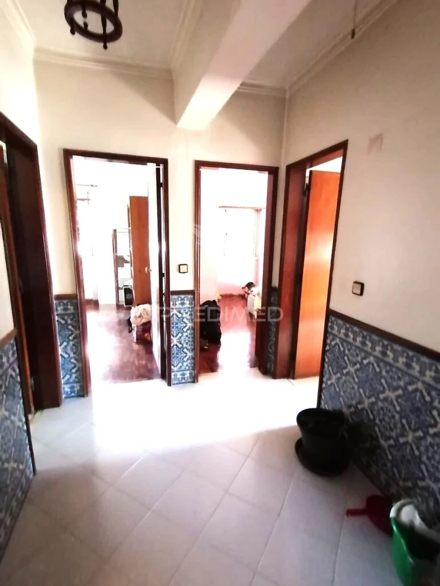 Apartamento T2 para Venda em Rio de Mouro Foto 6