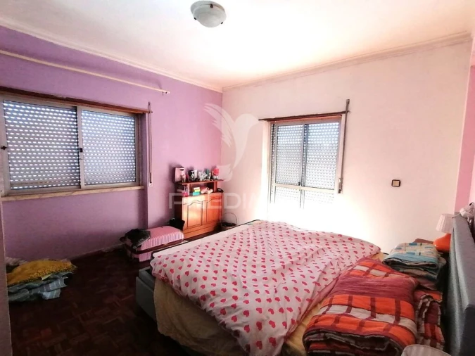 Apartamento T2 para Venda em Rio de Mouro Foto 9