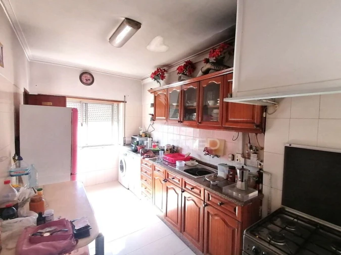 Apartamento T2 para Venda em Rio de Mouro Foto 2