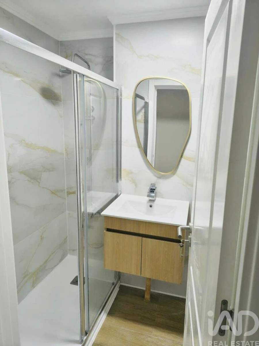 Apartamento T3 para Venda em Queluz e Belas Foto 21