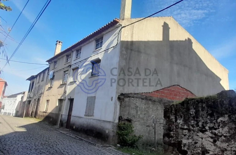 Moradia T3 para Venda em Silvares Foto 8