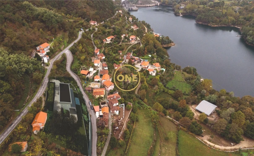 Terreno para Venda em Parada do Bouro Foto 14