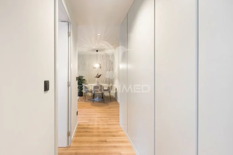 Apartamento T1 para Venda em Mafamude e Vilar do Paraíso Foto 19