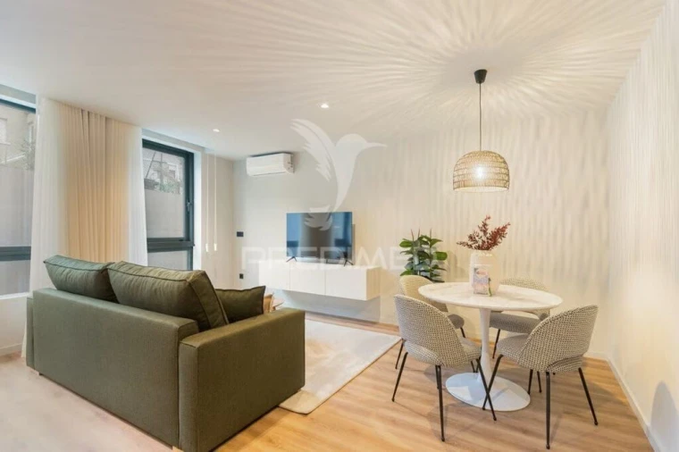 Apartamento T1 para Venda em Mafamude e Vilar do Paraíso Foto 5