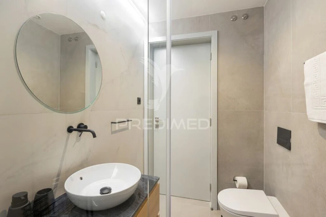 Apartamento T1 para Venda em Mafamude e Vilar do Paraíso Foto 16