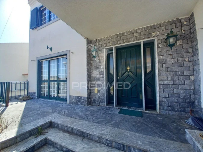 Moradia T5 para Venda em Santo Isidoro Foto 4