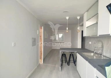 Apartamento T2 para Venda em Benfica