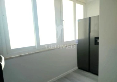 Apartamento T2 para Venda em Benfica
