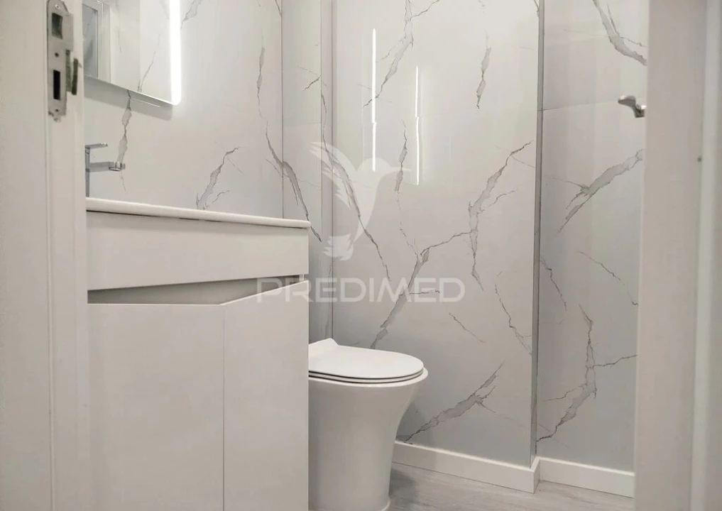Apartamento T2 para Venda em Benfica Foto 17