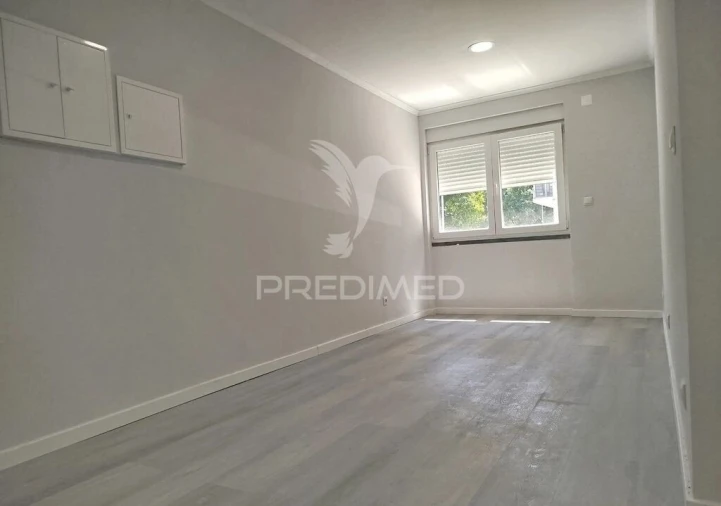 Apartamento T2 para Venda em Benfica Foto 18
