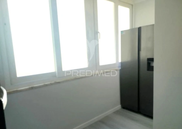 Apartamento T2 para Venda em Benfica Foto 11