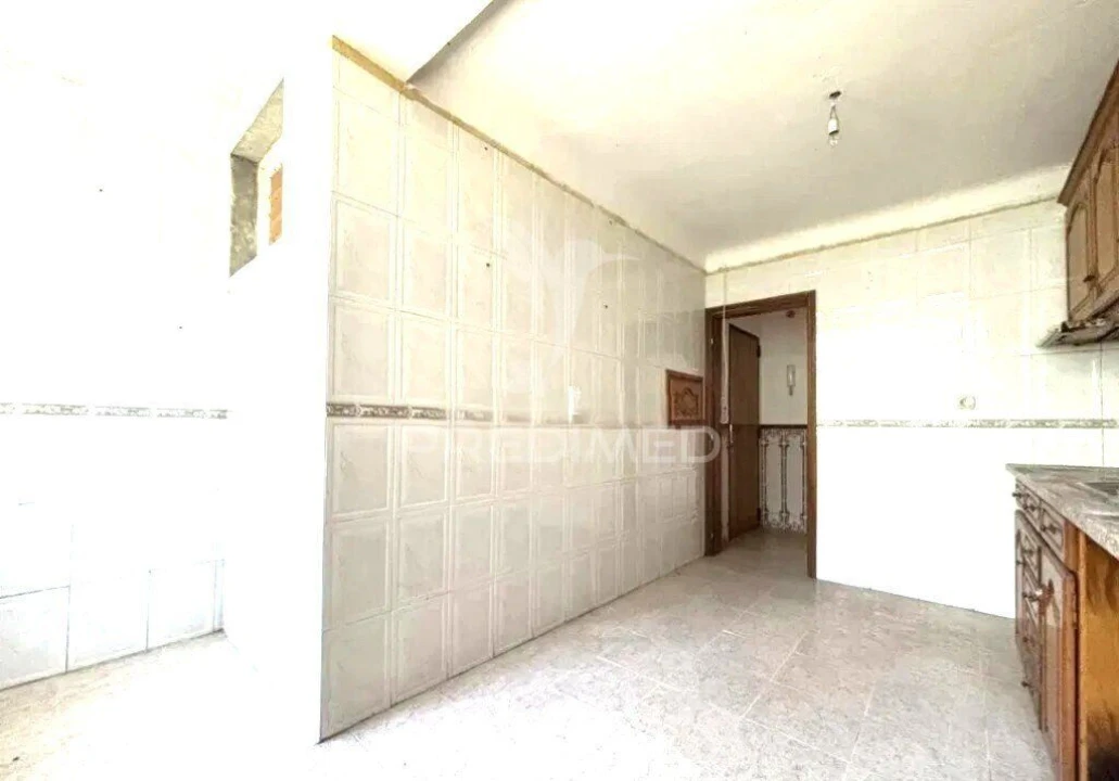 Apartamento T2 para Venda em Benfica Foto 9