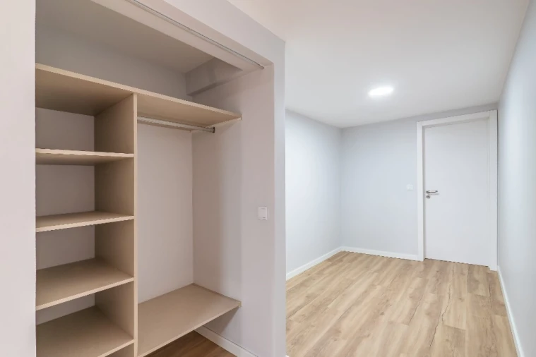 Apartamento T1 para Venda em Funchal (Santa Maria Maior) Foto 3