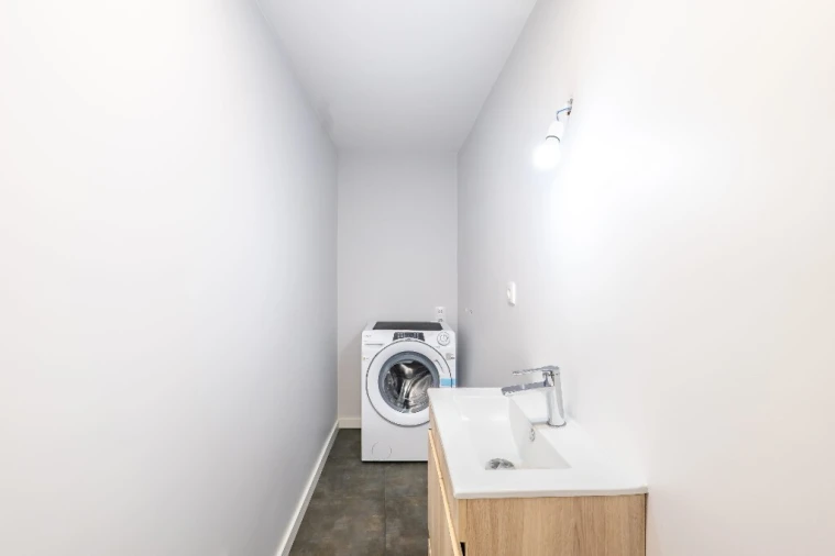 Apartamento T1 para Venda em Funchal (Santa Maria Maior) Foto 8