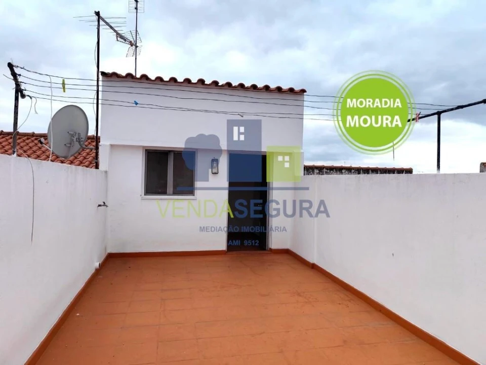 Moradia T2 para Venda em Safara e Santo Aleixo da Restauração Foto 1