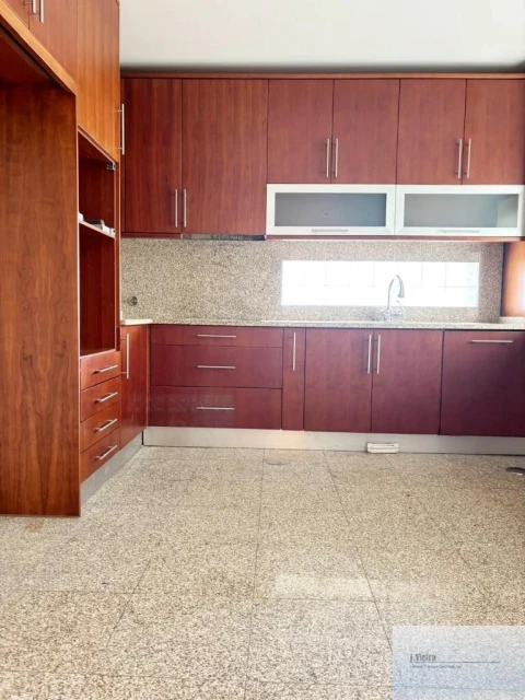 Moradia T4 para Venda em Serzedo e Perosinho