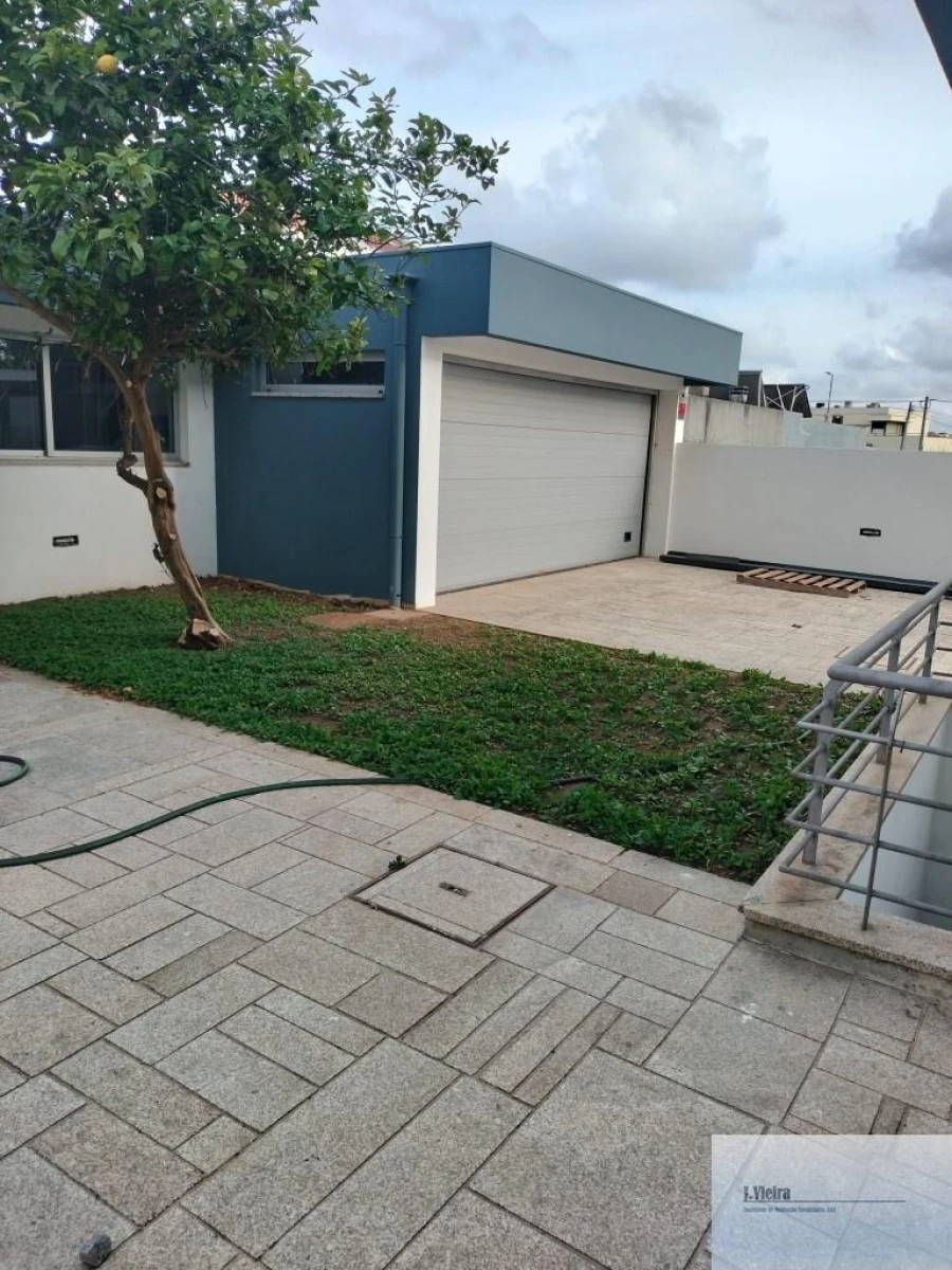 Moradia T4 para Venda em Serzedo e Perosinho Foto 14