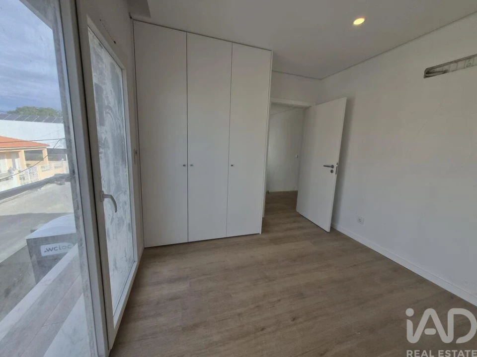 Moradia T4 para Venda em Charneca de Caparica e Sobreda Foto 7