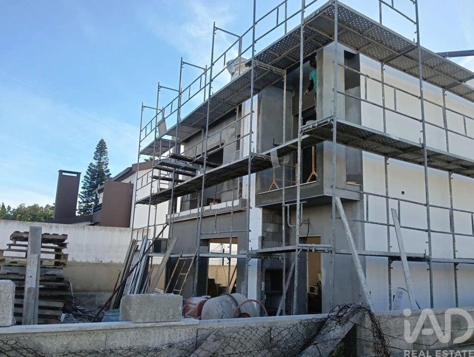 Moradia T4 para Venda em Charneca de Caparica e Sobreda Foto 5