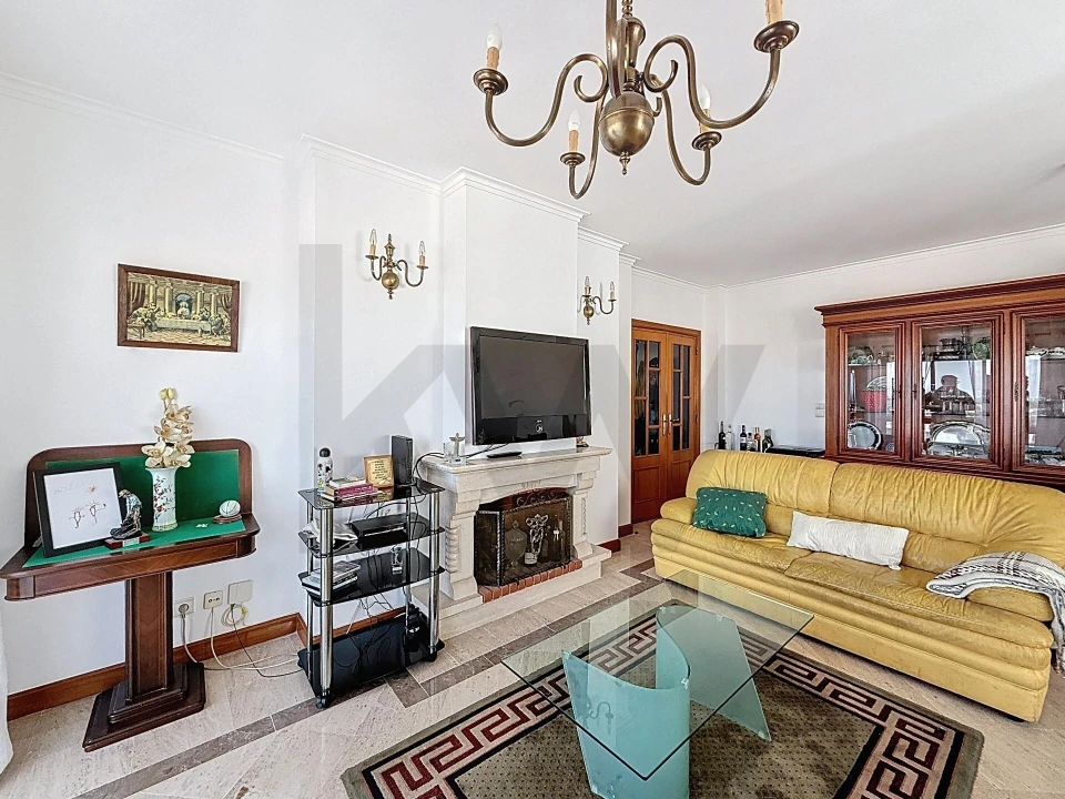 Apartamento T4 para Venda em Romeira e Várzea Foto 4