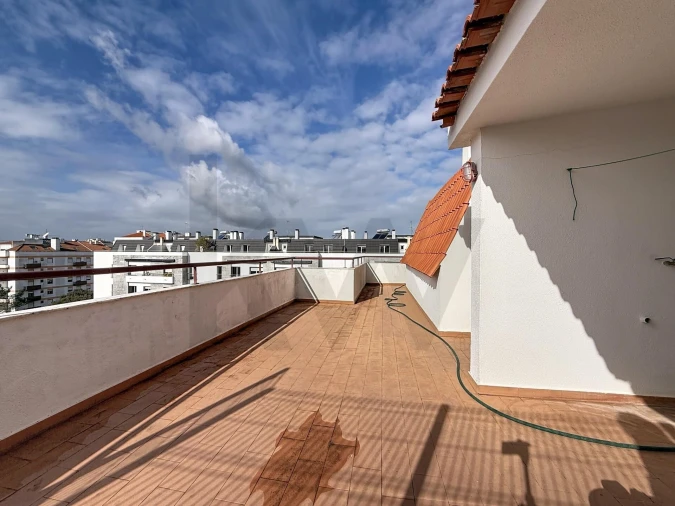 Apartamento T4 para Venda em Romeira e Várzea Foto 29