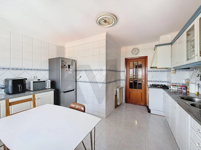 Apartamento T4 para Venda em Romeira e Várzea Foto 11