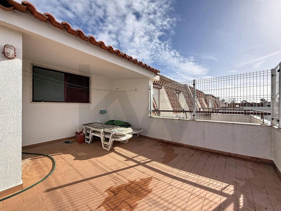 Apartamento T4 para Venda em Romeira e Várzea Foto 27