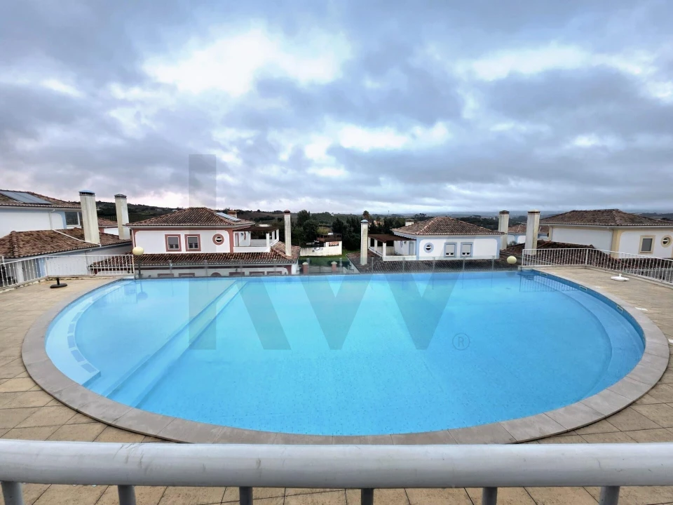 Moradia T4 para Venda em Carvalhal Foto 46