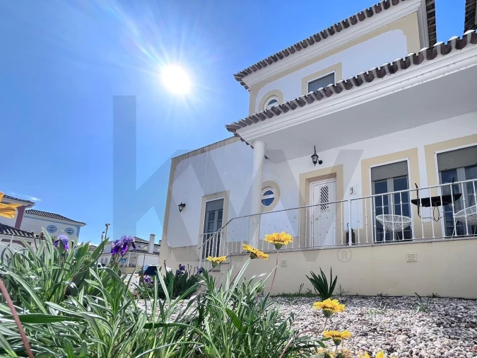 Moradia T4 para Venda em Carvalhal Foto 2