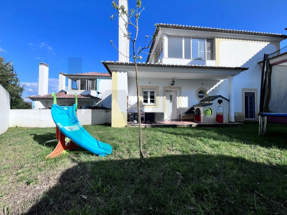 Moradia T4 para Venda em Carvalhal Foto 8