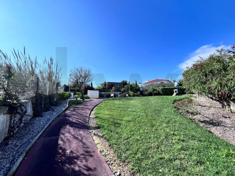 Moradia T4 para Venda em Carvalhal Foto 46