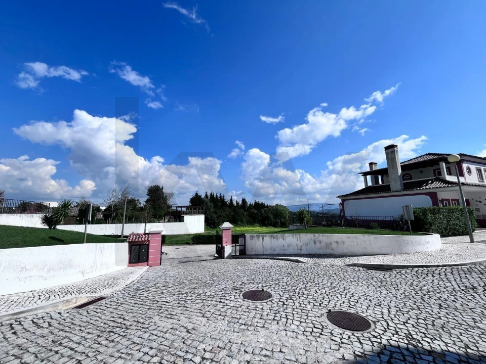 Moradia T4 para Venda em Carvalhal Foto 47