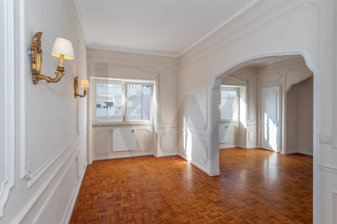 Apartamento T5 para Arrendamento em Santo António Foto 20