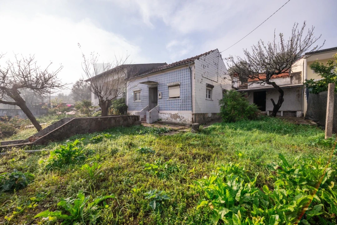 Moradia T3 para Venda em Souselas e Botão Foto 1