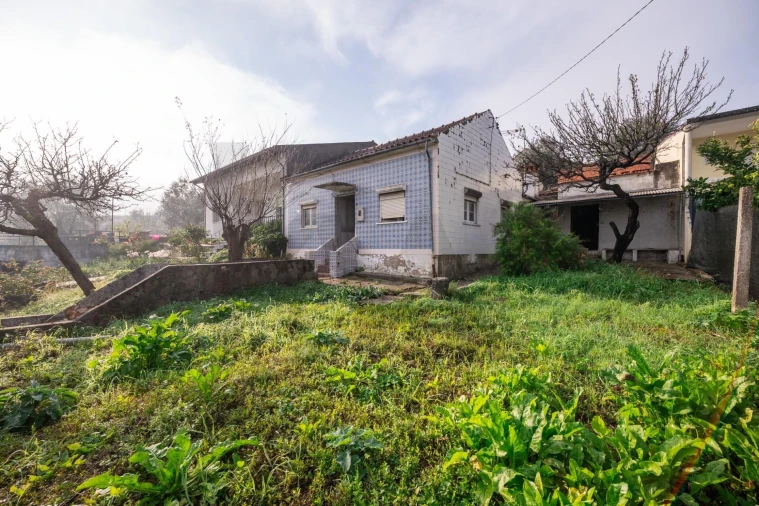 Moradia T3 para Venda em Souselas e Botão Foto 1