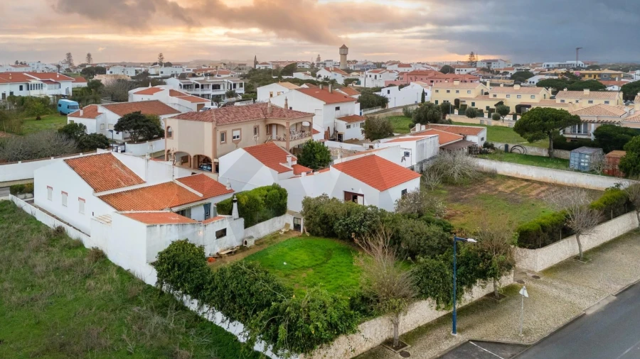 Moradia T4 para Venda em Vila de Sagres