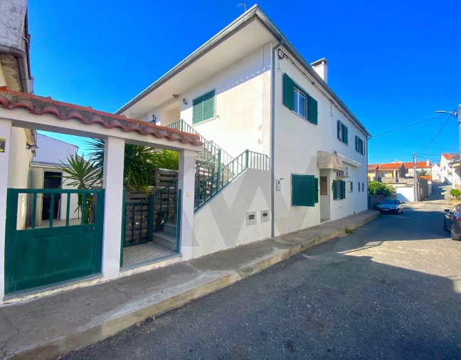 Prédio para Venda em Orca Foto 1