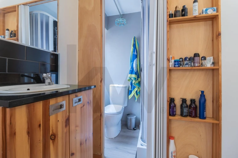 Apartamento T6 para Venda em Venteira Foto 2