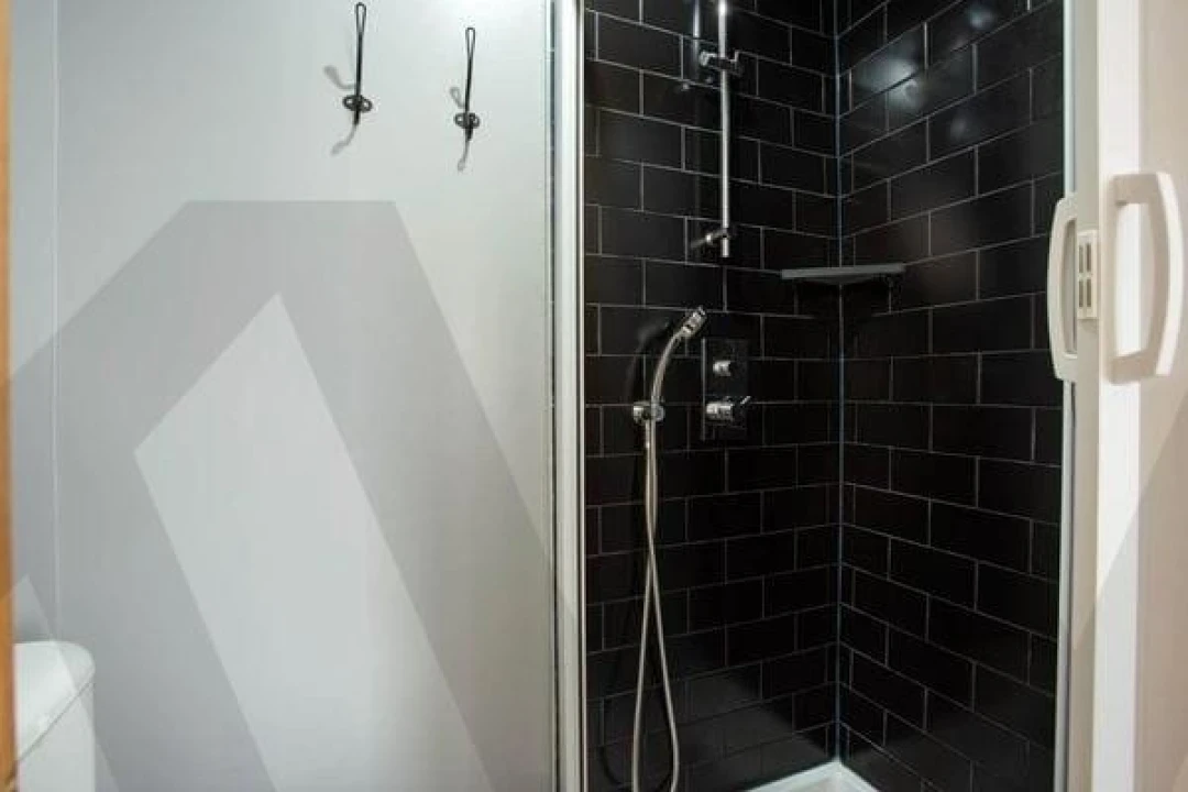 Apartamento T6 para Venda em Venteira Foto 20