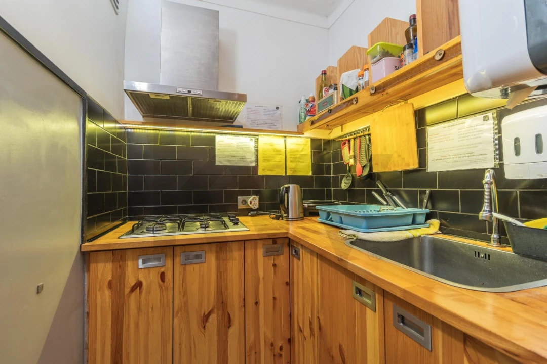 Apartamento T6 para Venda em Venteira Foto 8