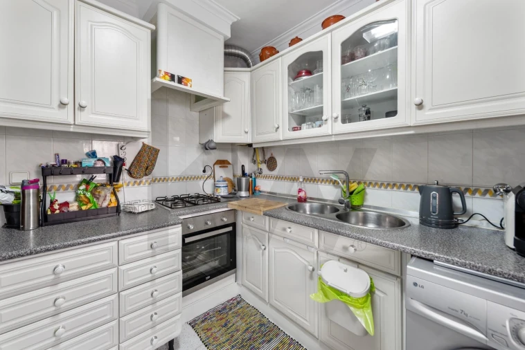 Apartamento T2 para Venda em Rio de Mouro Foto 16