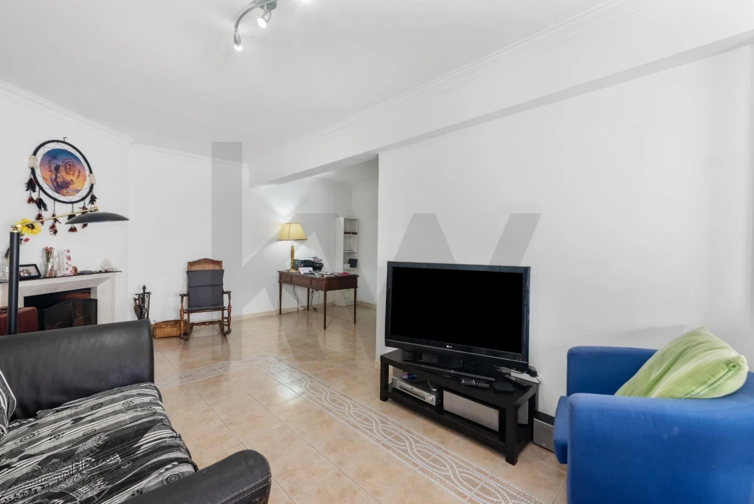 Apartamento T2 para Venda em Rio de Mouro Foto 5