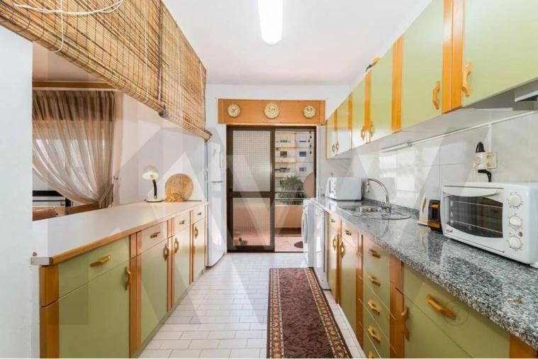 Apartamento T2 para Arrendamento em Alvor Foto 5