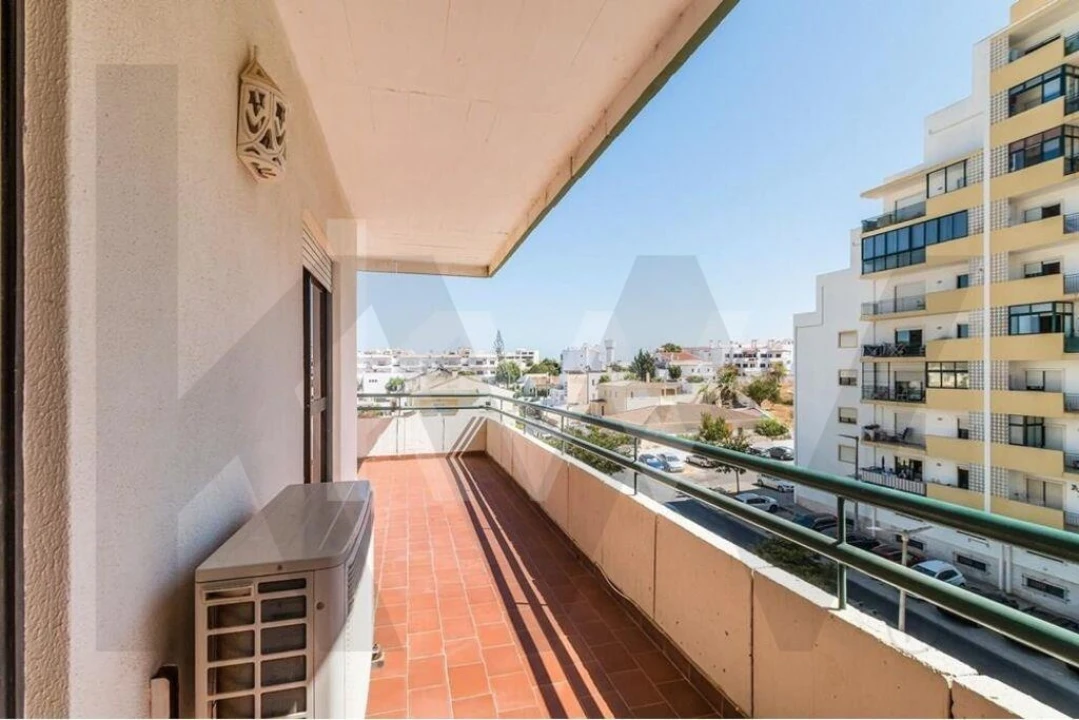 Apartamento T2 para Arrendamento em Alvor Foto 6