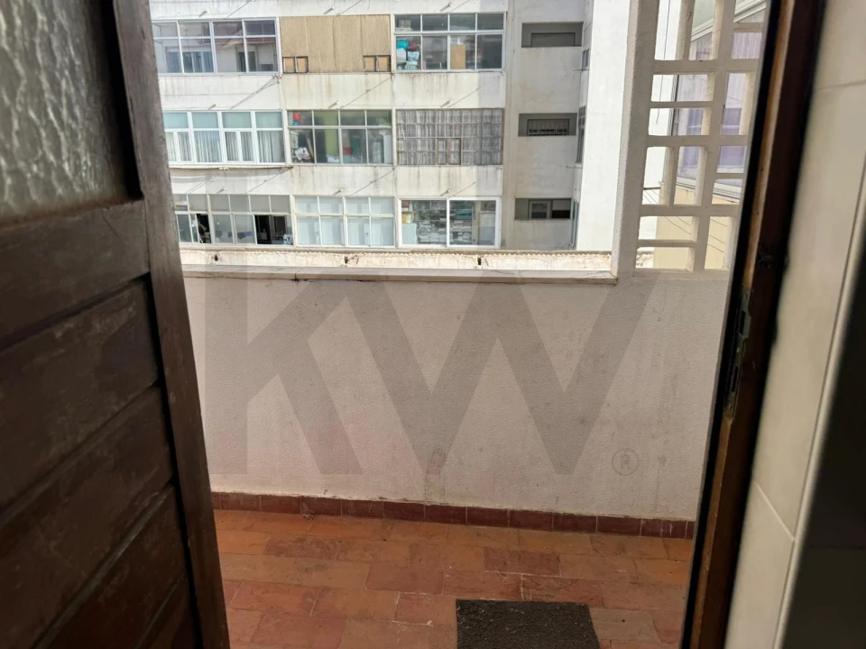 Apartamento T4 para Venda em Portimão Foto 6