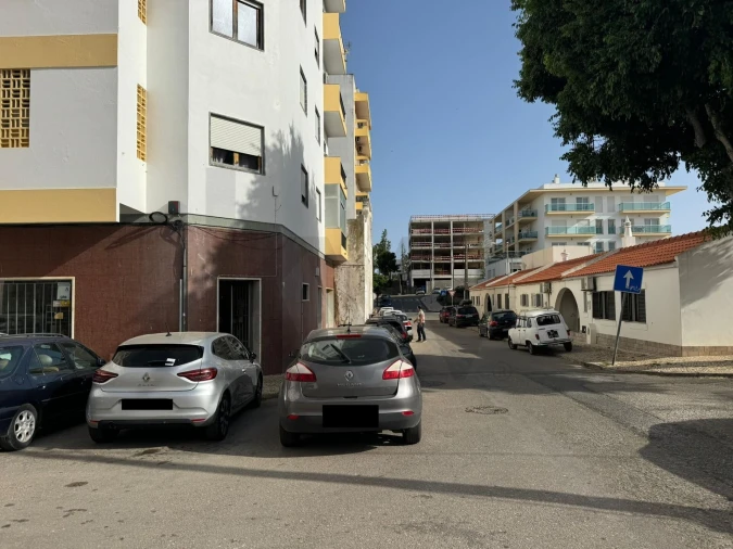 Apartamento T4 para Venda em Portimão Foto 28
