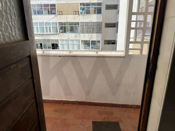 Apartamento T4 para Venda em Portimão Foto 6