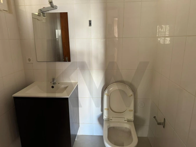 Apartamento T4 para Venda em Portimão Foto 25