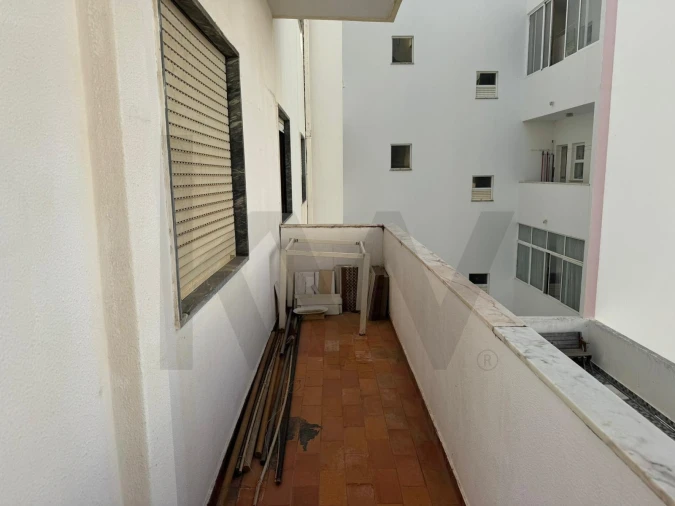 Apartamento T4 para Venda em Portimão Foto 7